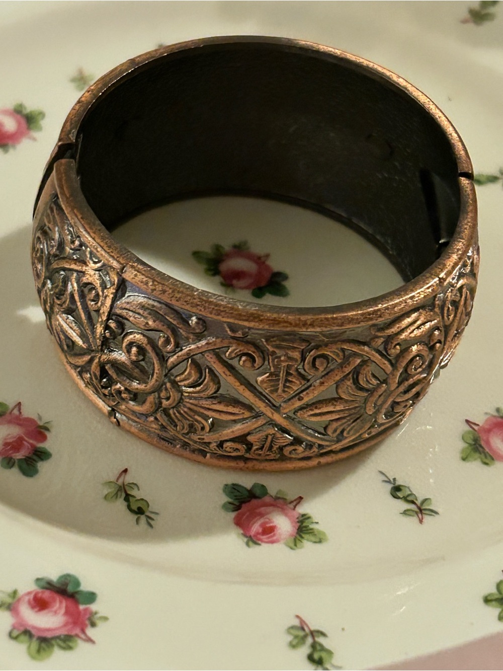 Vintage Floral Engraved Copper hinged Cuff Bracelet approx 6”